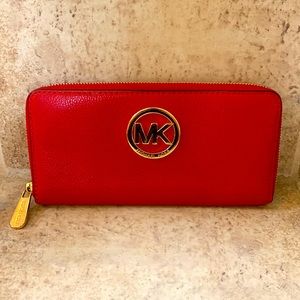 Michael Kors red pebbled leather wallet